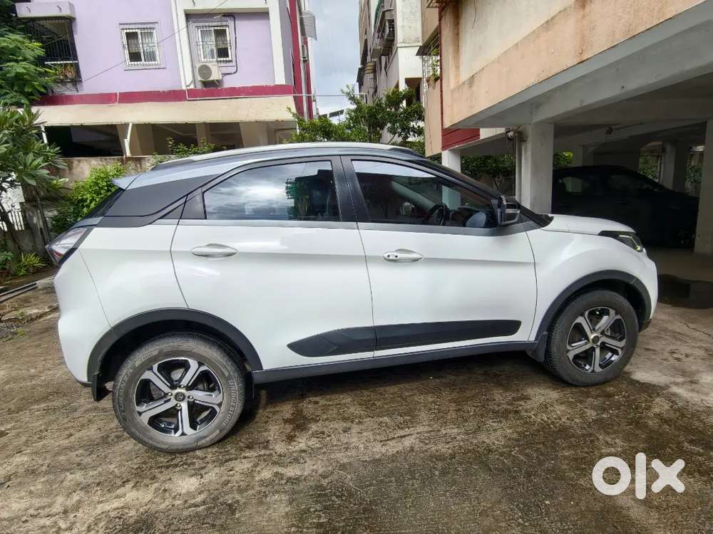 Tata Nexon 1.2 Xz Plus Dual Tone (o)