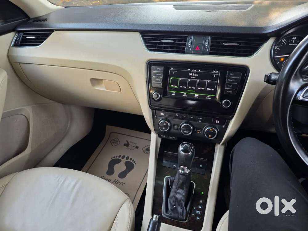 Skoda Octavia 1.8 Tsi Style Plus At, 2016, Petrol