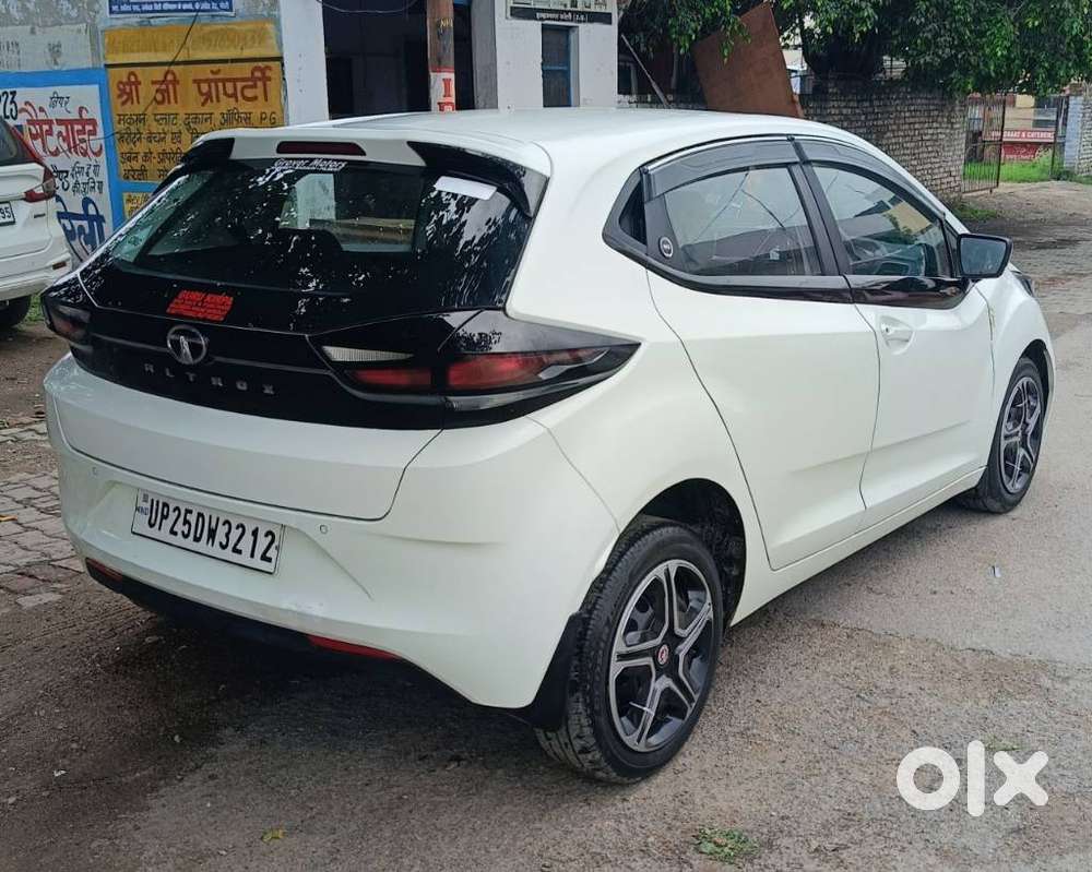 Tata Altroz Xm Plus Icng, 2023, Cng & Hybrids