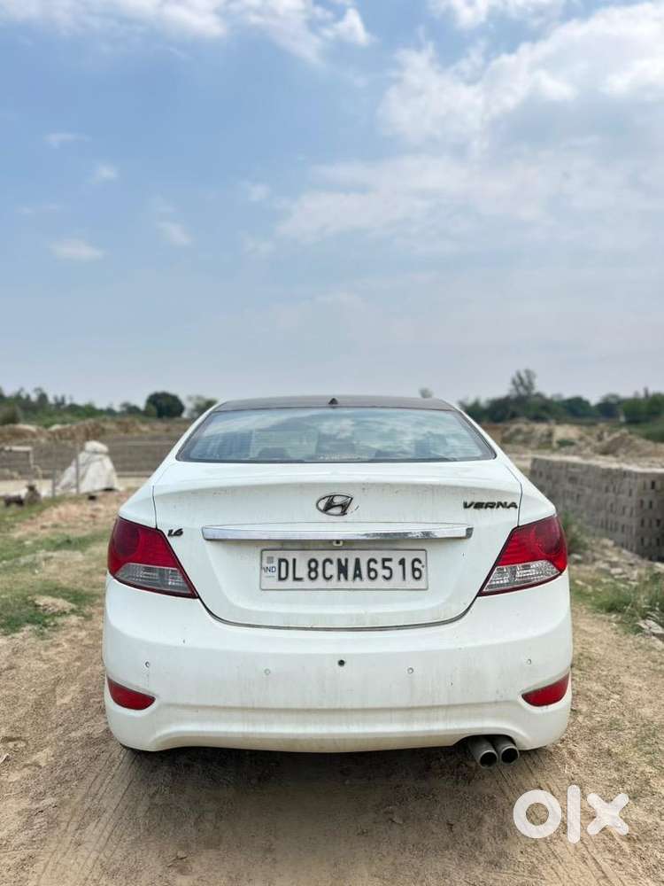 Hyundai Verna 2011