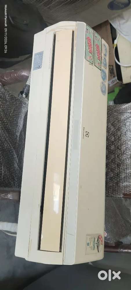 Electrolux company 1.5 ton split AC Good condition