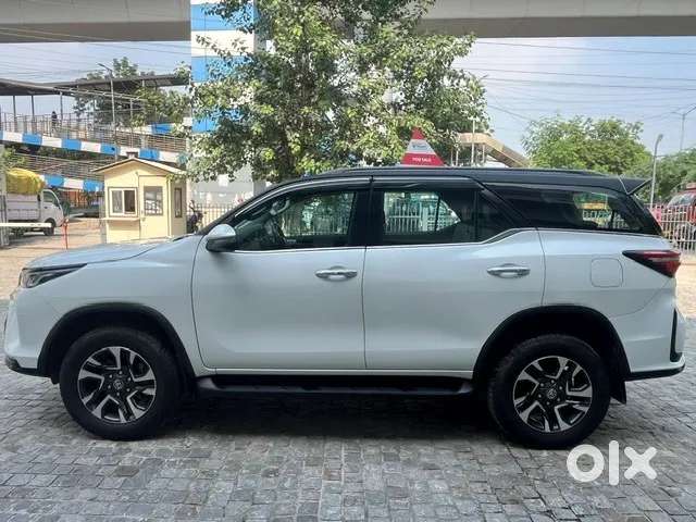 Toyota Fortuner Legender, 2023, Diesel