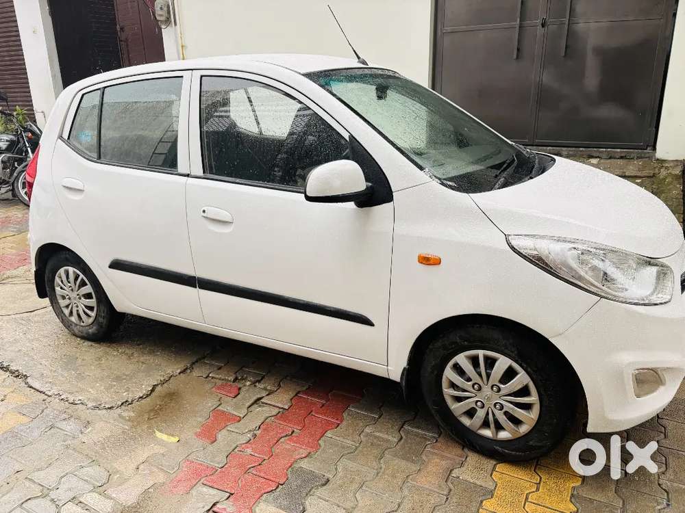Hyundai I10 Sportz 2015/16
