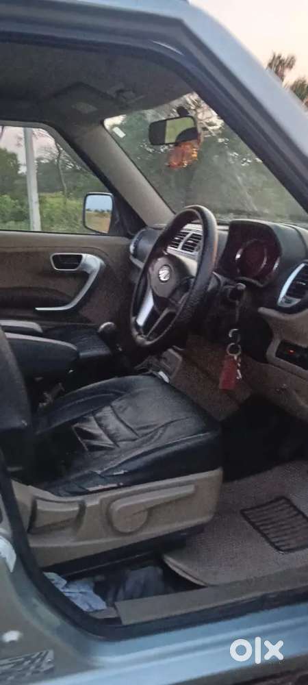 Mahindra Tuv 300 2016