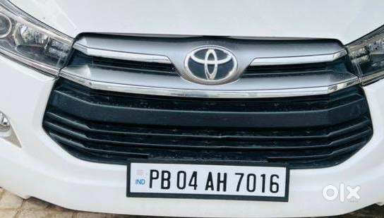 Toyota Innova Crysta 2017 Diesel 120000 Km Driven