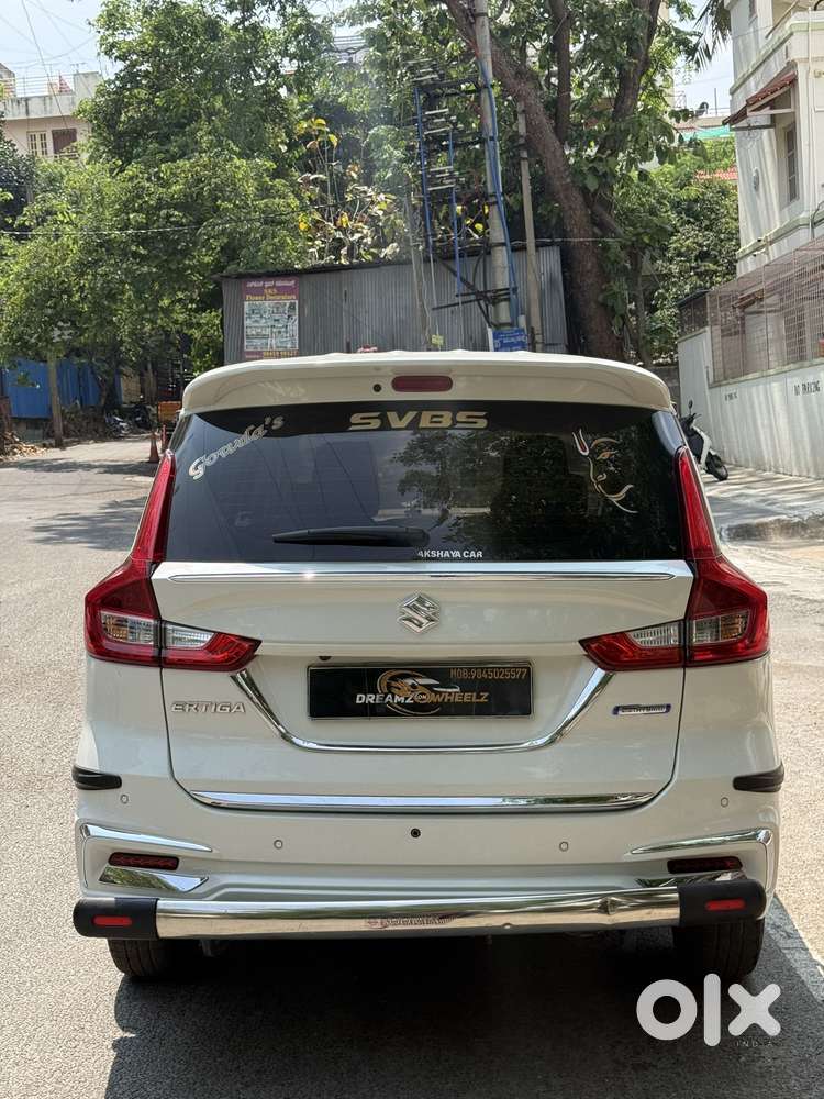 Maruti Suzuki Ertiga Zxi Plus Shvs, 2022, Petrol