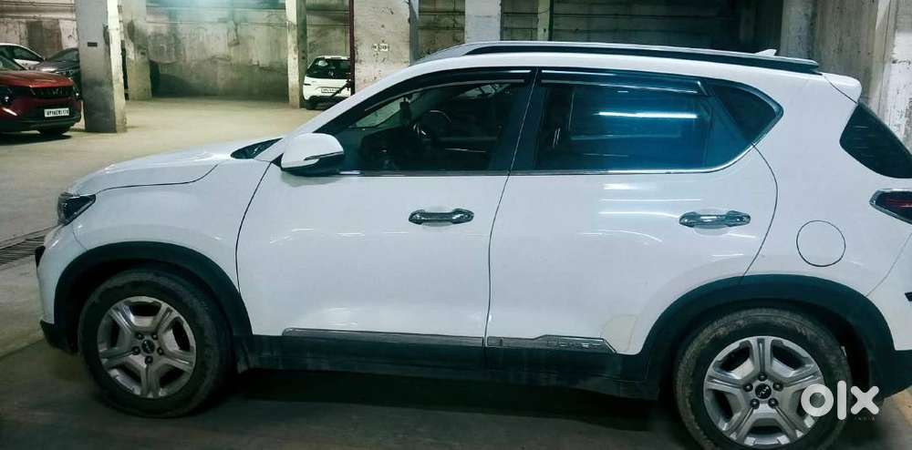 Kia Sonet Htk Plus 1.2 Petrol Manual  2022  1st Owner  39,000 Km