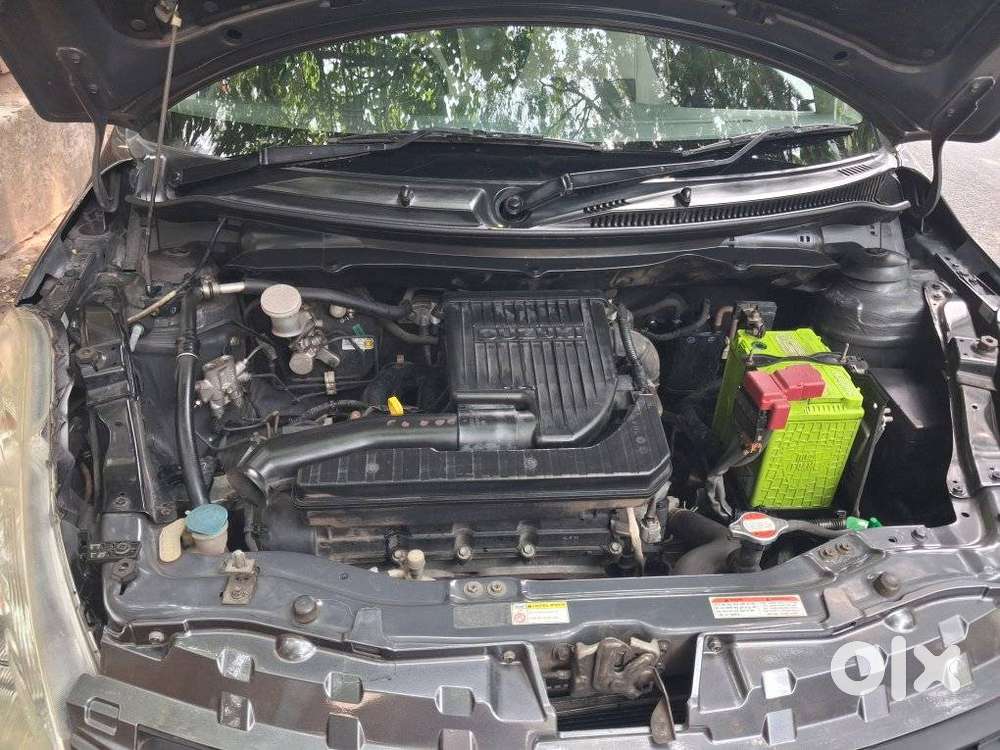 Maruti Suzuki Swift Lxi Option, 2017, Petrol