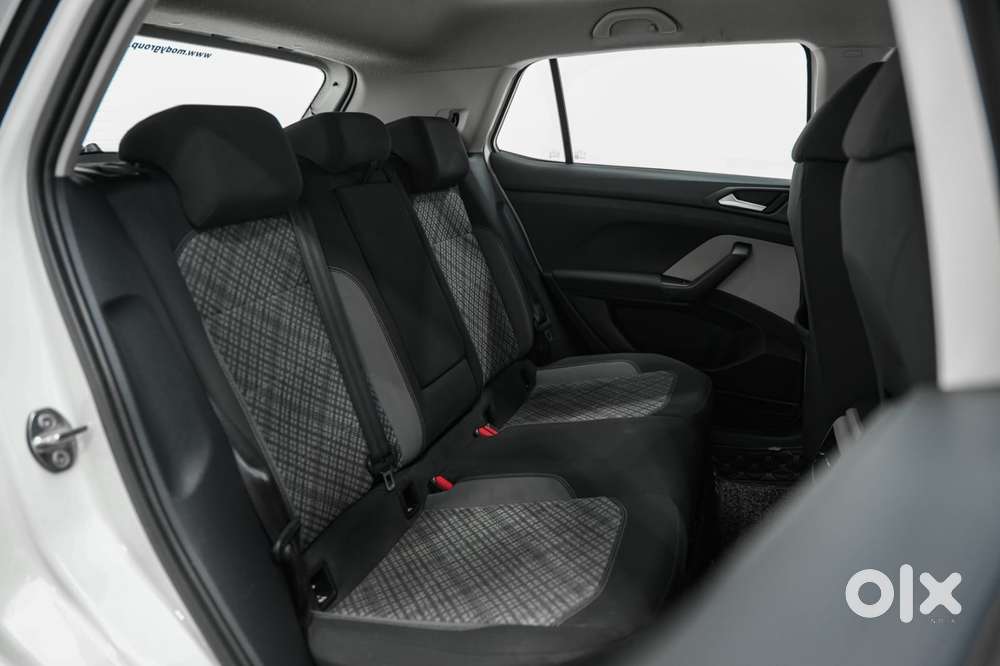 Volkswagen Taigun 1.0 Tsi Highline At, 2022, Petrol