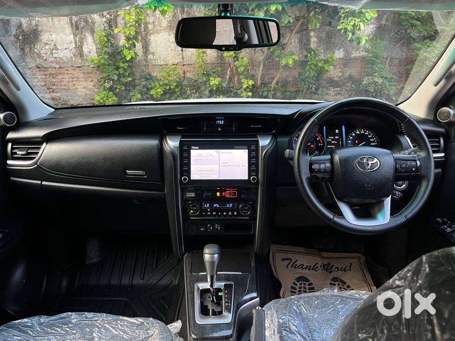 Toyota Fortuner 4x2 At 2.7 Petrol, 2024, Petrol