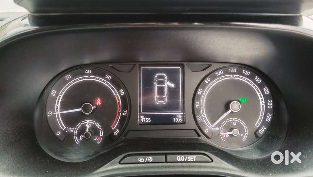 Skoda Slavia, 2025, Petrol
