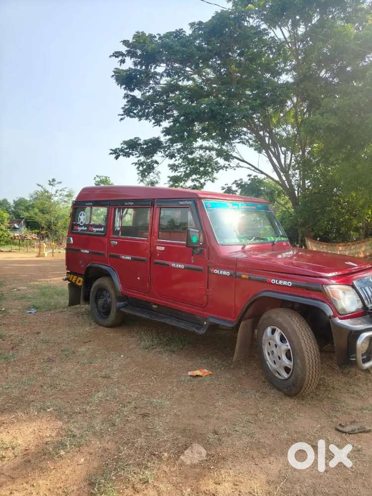 Bolero Plus 9 Seater