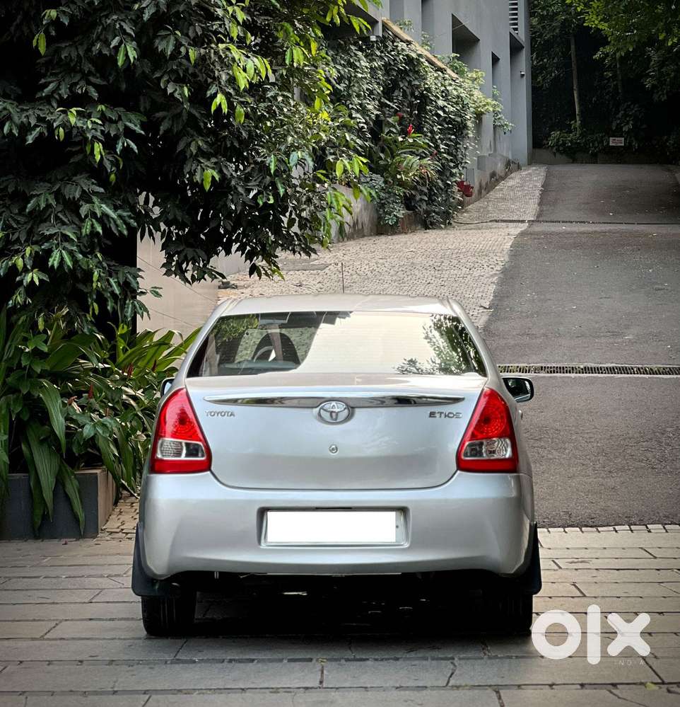 Toyota Etios 2010-2012 V, 2011, Petrol