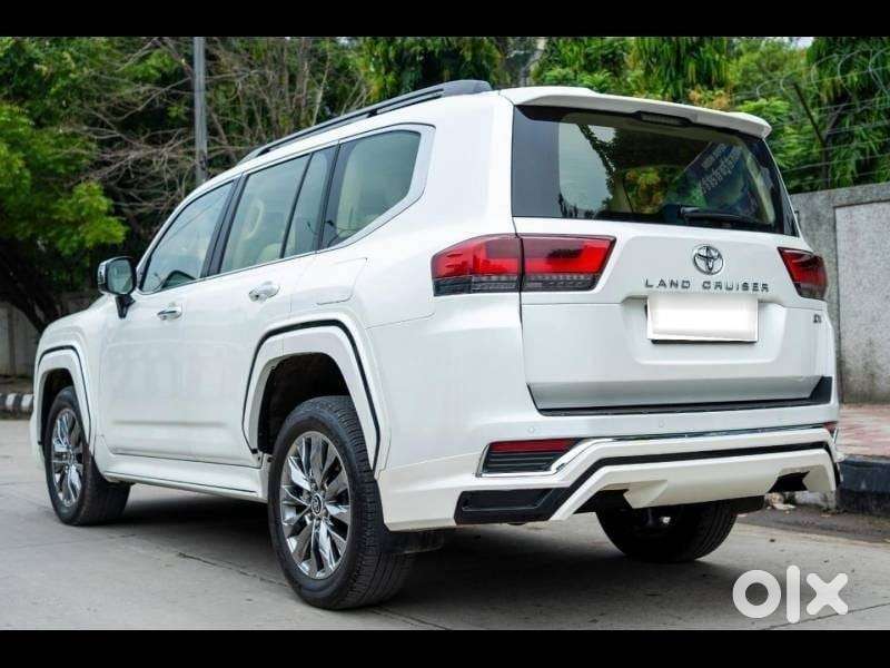 Toyota Land Cruiser 3.3 Zx Diesel, 2023, Diesel