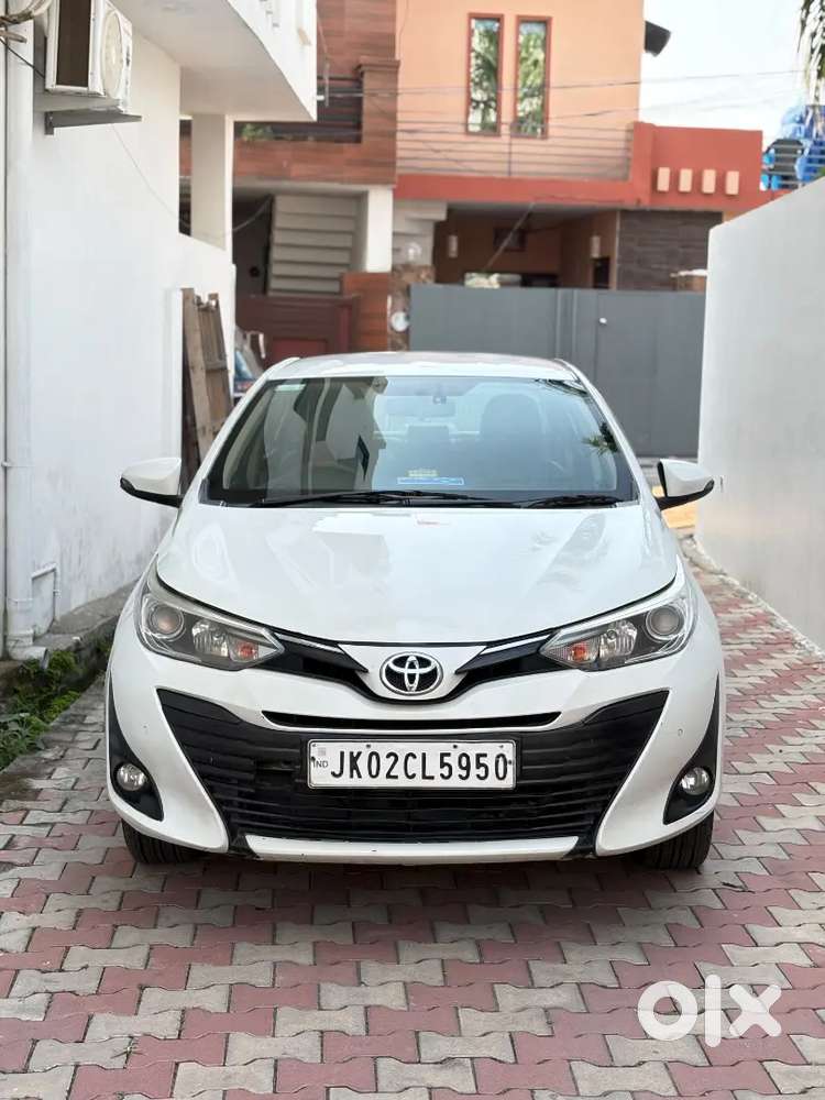 Toyota Yaris 1.5 Petrol 2020 V Top Model Amt Cvt Full Top Varaint