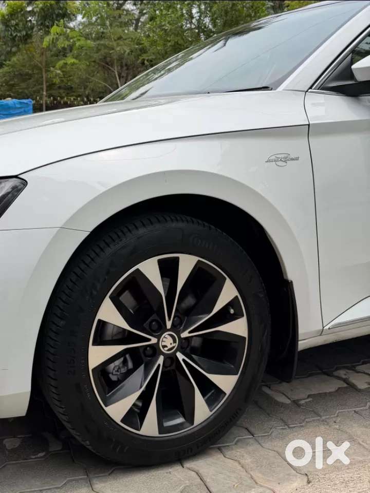 Skoda Superb 2.0 L&k Tsi At, 2021, Petrol