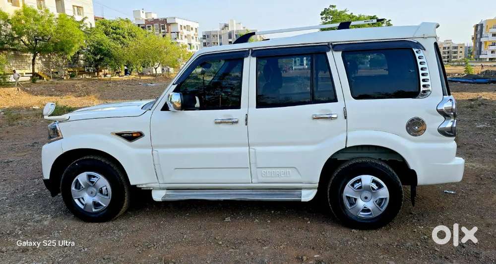 Mahindra Scorpio Classic 2016 Diesel 123000 Km Driven