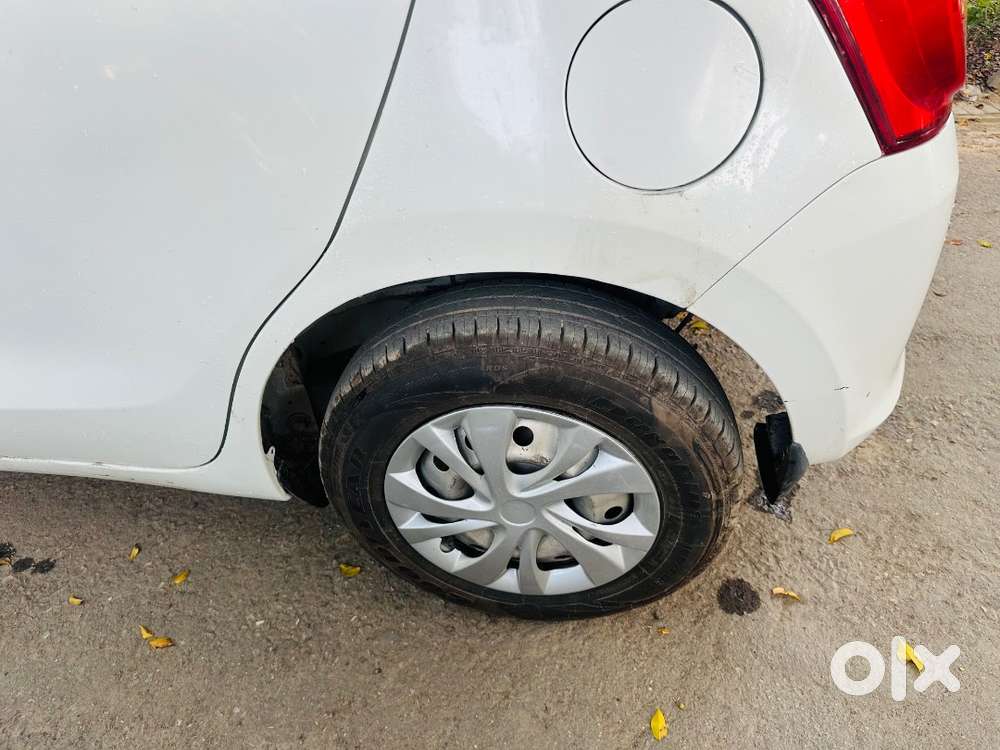 Maruti Suzuki Swift 2021 Petrol 75000 Km Driven