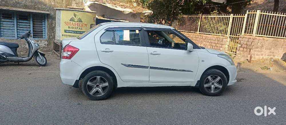 Maruti Suzuki Dzire 2017 Cng & Hybrids Well Maintained