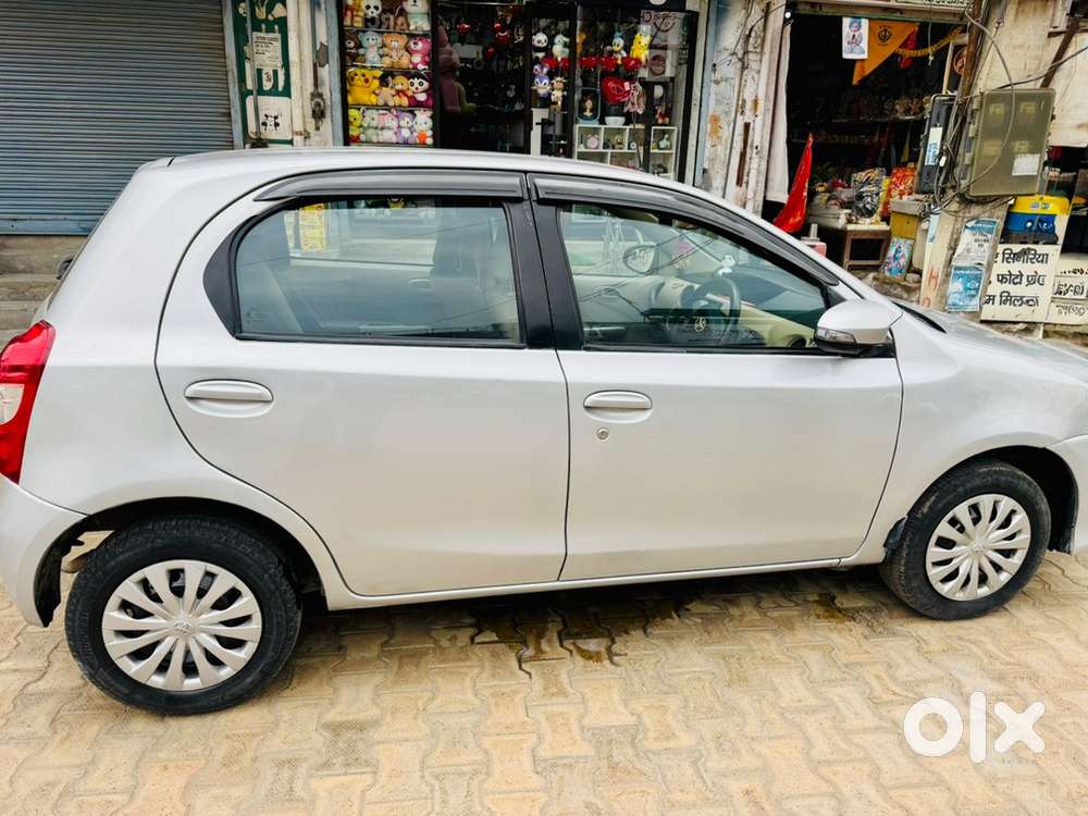 Toyota Etios Liva 2017 Petrol 99000 Km Driven