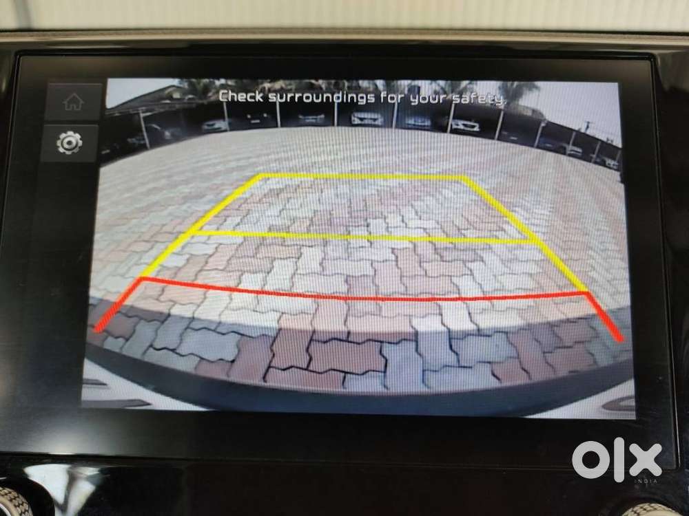 Kia Carens, 2022, Petrol