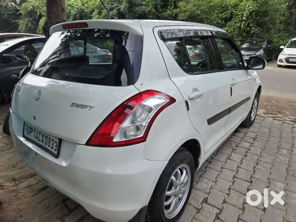 Maruti Suzuki Swift Vxi 1.2 Abs Bs-iv, 2016, Petrol