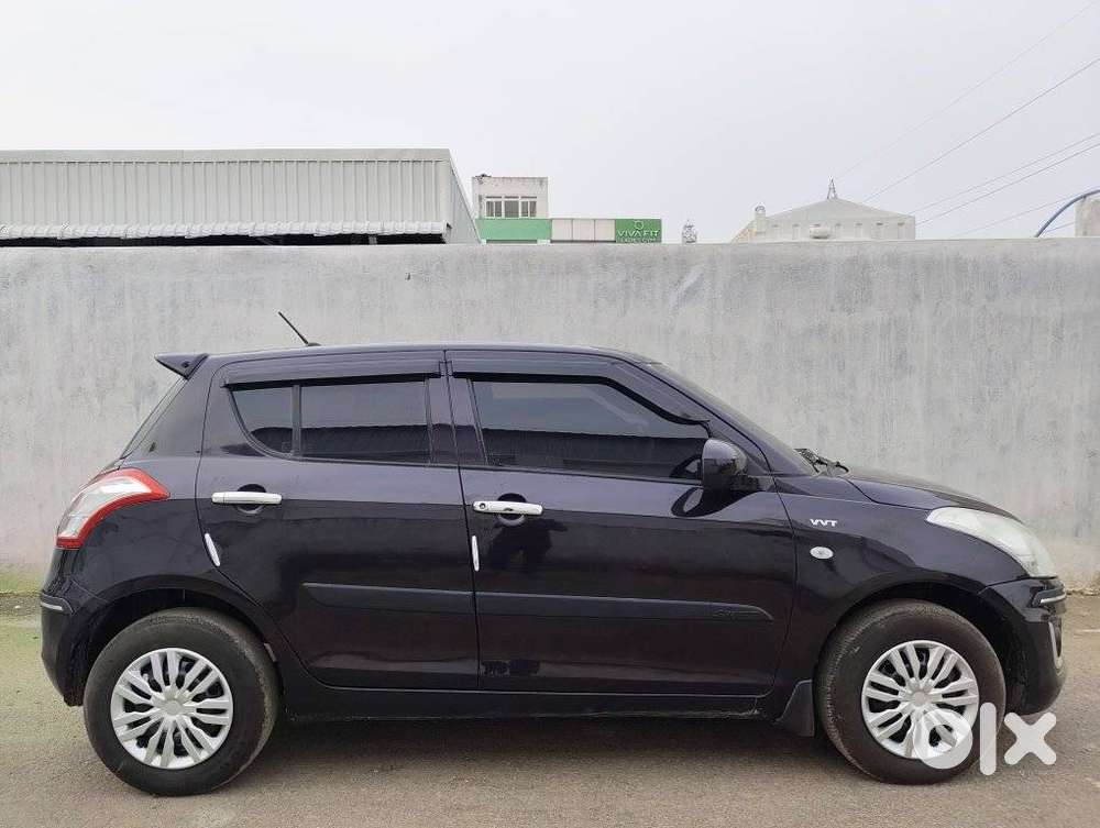 Maruti Suzuki Swift 1.2 Lxi (o), 2016, Petrol