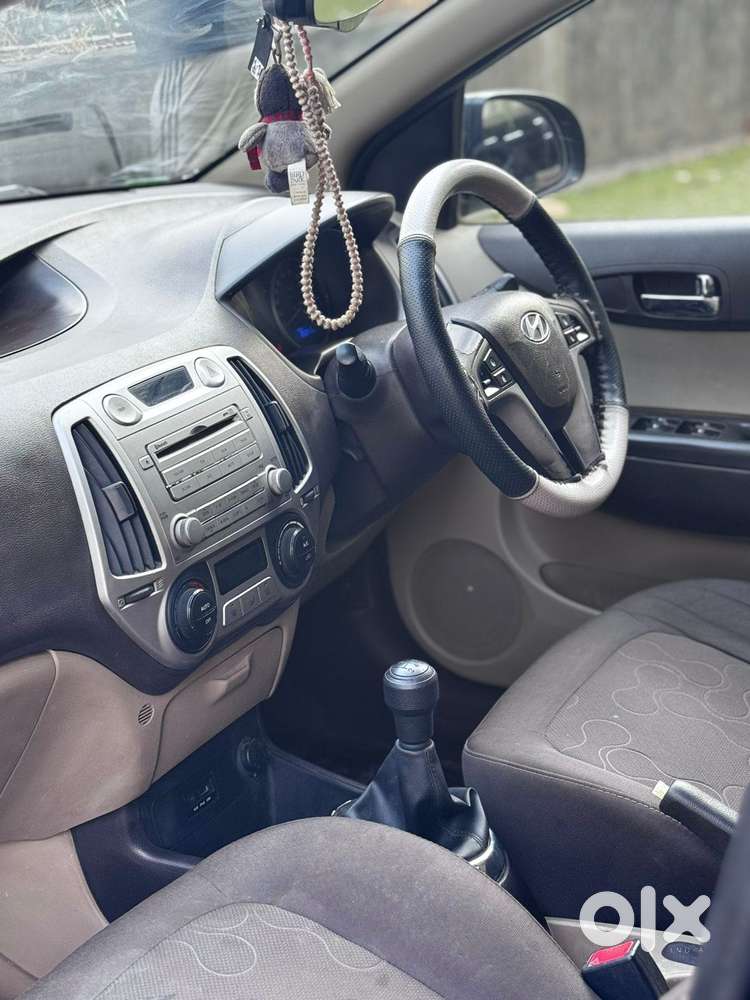 Hyundai I20 2009-2011 Asta, 2011, Petrol