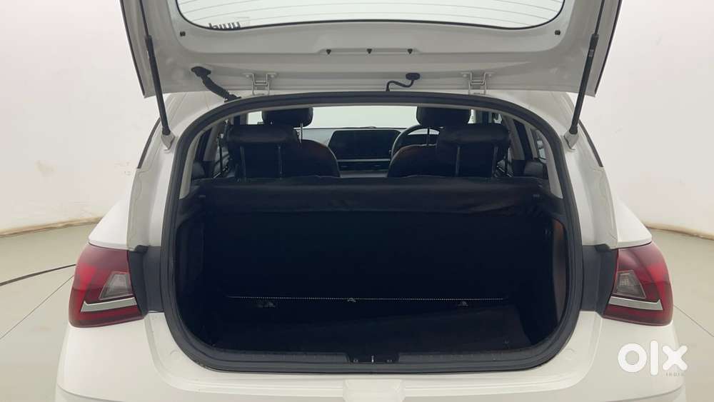 Hyundai New I20 1.2 Asta (o) Mt, 2022, Petrol