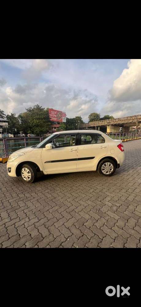 Maruti Suzuki Dzire 1.2 Vxi Amt, 2014, Petrol