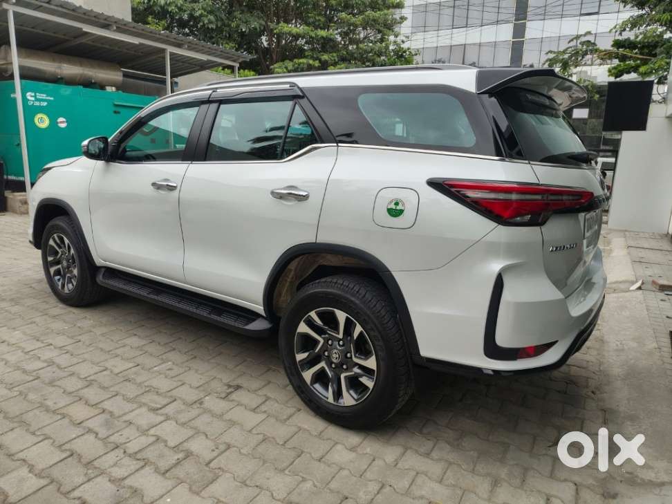 Toyota Fortuner Legender 4x4 At 2.8, 2025