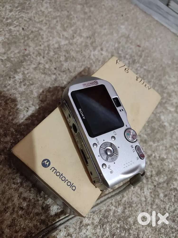 Old sony cybershot camera