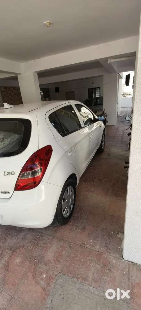 Hyundai I20 November 2010 Petrol/cng 95500 Km Driven