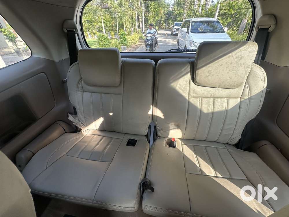 Toyota Innova 2.5 Zx 7 Str Bs-iv, 2015, Diesel