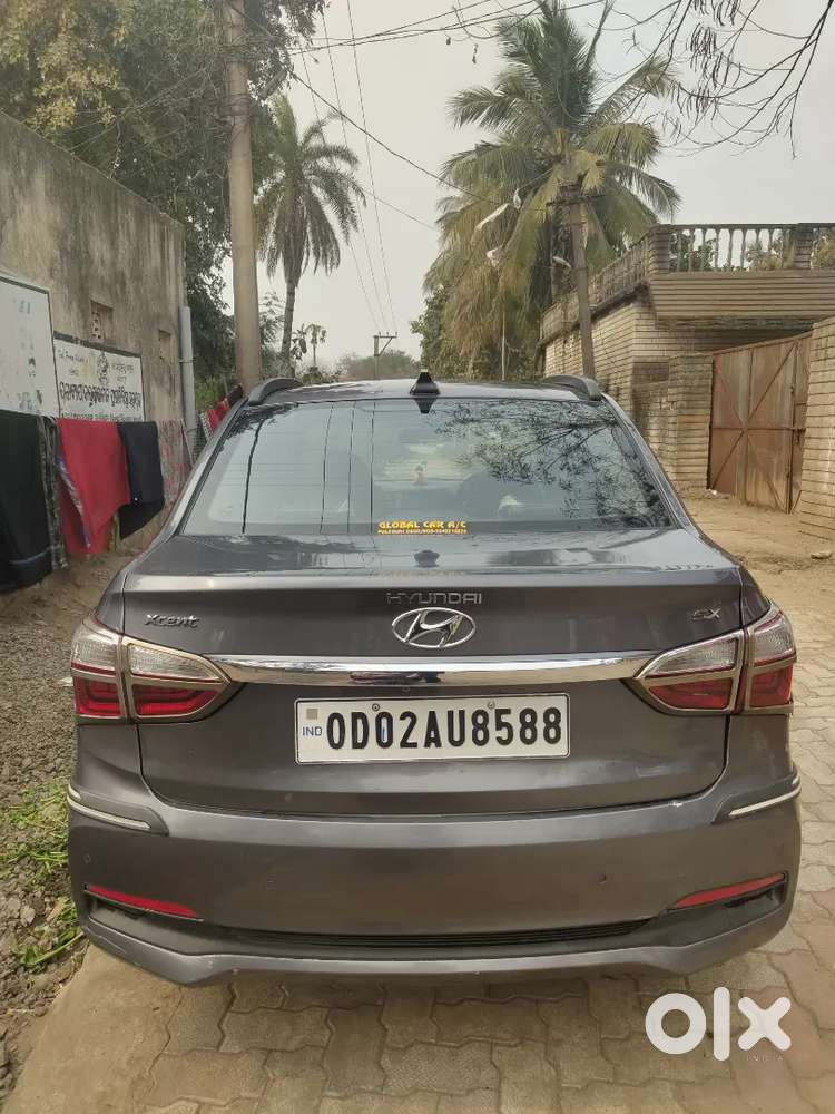 Hyundai Xcent 2018 Diesel 120000 Km Driven