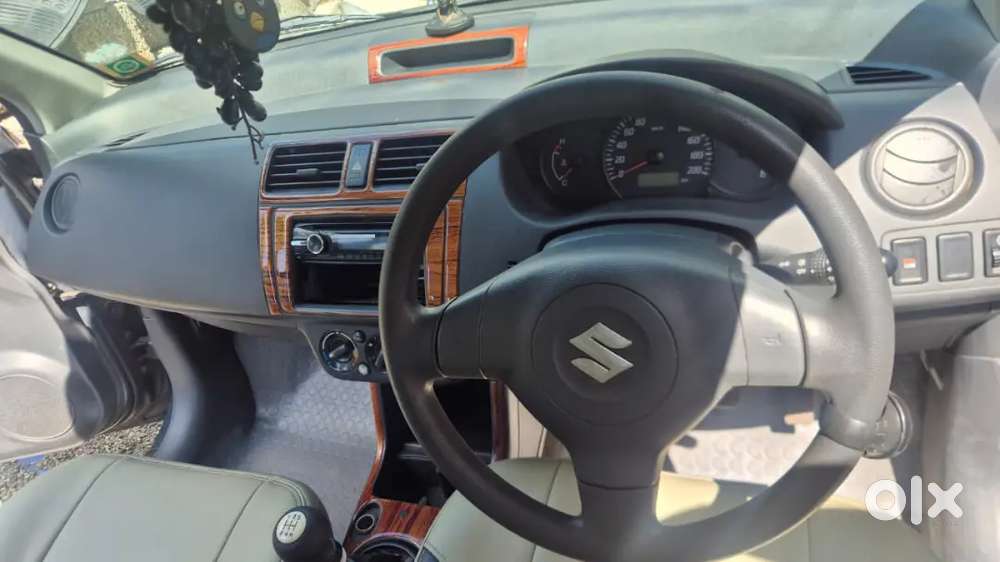 Maruti Suzuki Swift Lxi Petrol Manual 2011