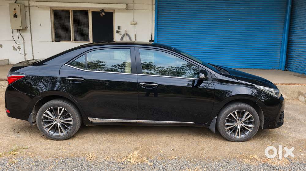 Toyota Corolla Altis 1.8 Vl &ndash; 2017 Model | Petrol Automatic