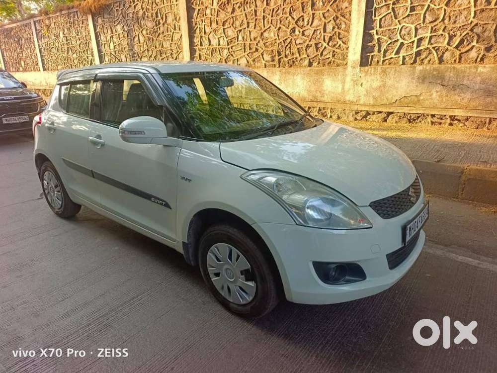 Maruti Suzuki Swift Vxi + Manual, 2012, Cng & Hybrids