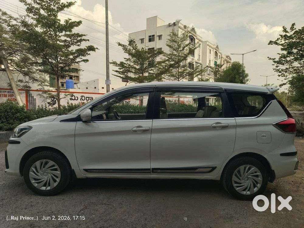 Maruti Suzuki Ertiga 1.5 Vxi, 2021, Petrol