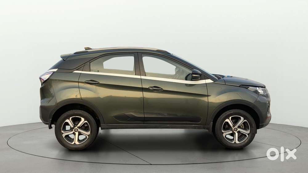 Tata Nexon 1.2 Revotron Xz Plus, 2023, Petrol