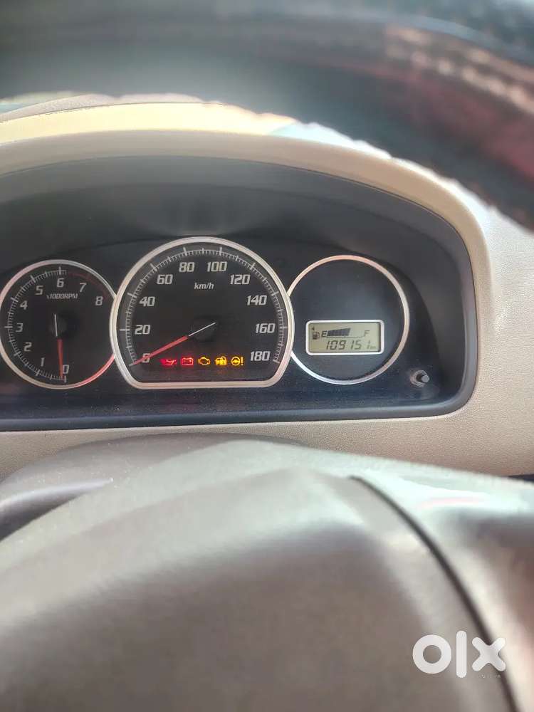 Maruti Suzuki Zen Estilo 2010