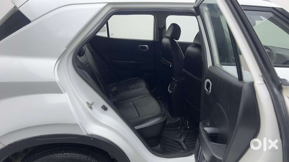 Hyundai Venue 1.0 Sx (o) Turbo Dct, 2022, Petrol