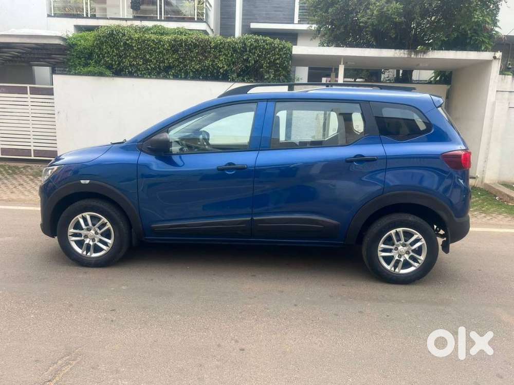 Renault Triber Rxl, 2022, Petrol