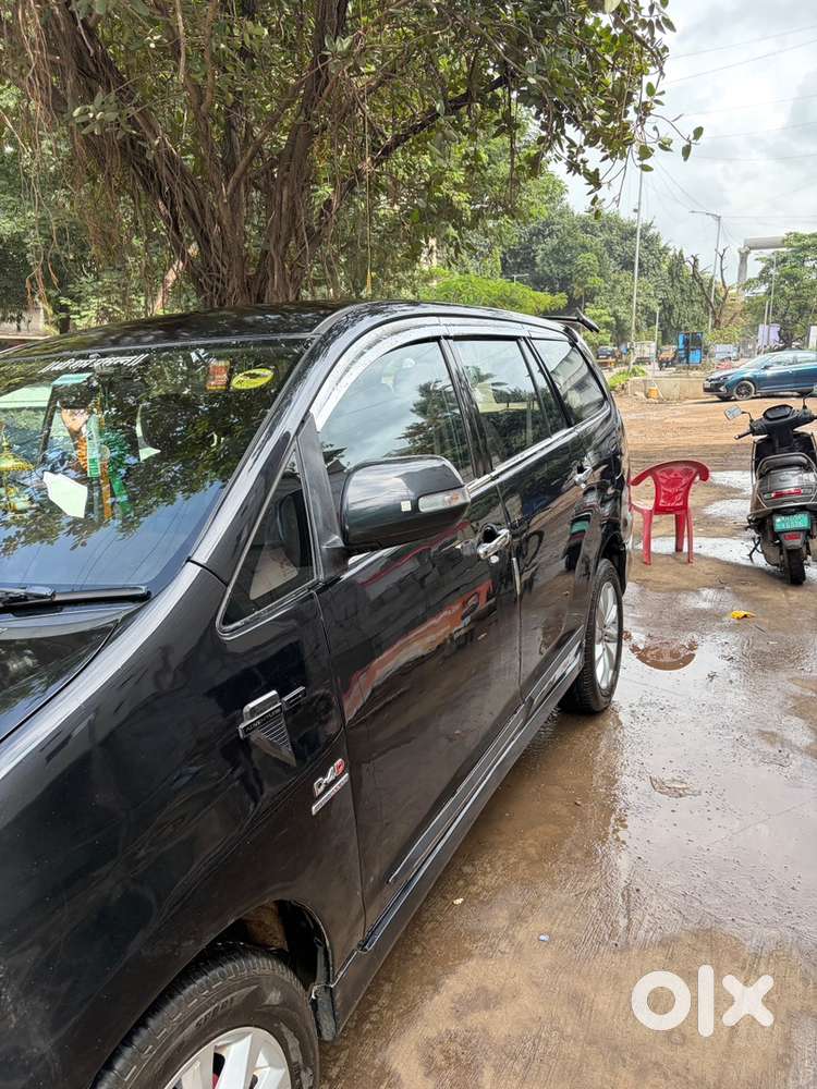 Toyota Innova Diesel 2012