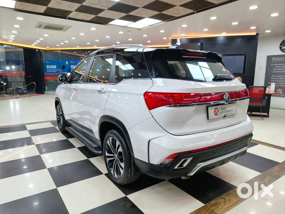Mg Hector Plus Sharp Pro 1.5 Turbo Petrol Cvt 7 Str, 2023, Petrol