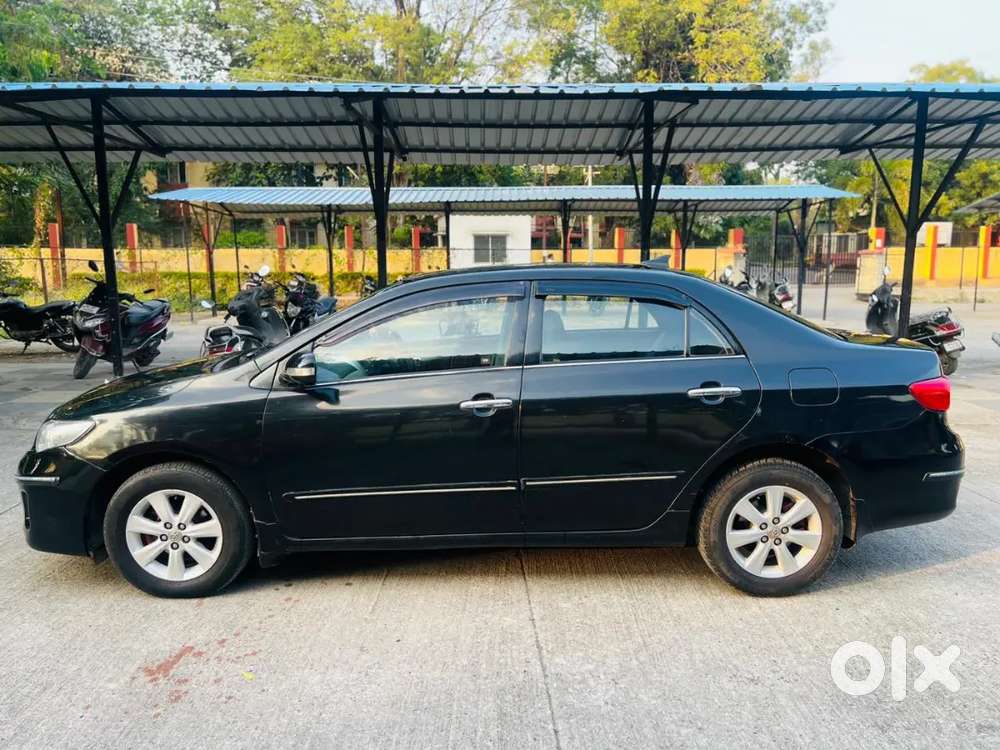 Toyota Corolla Altis D-4d  2012  Vip Number  7677