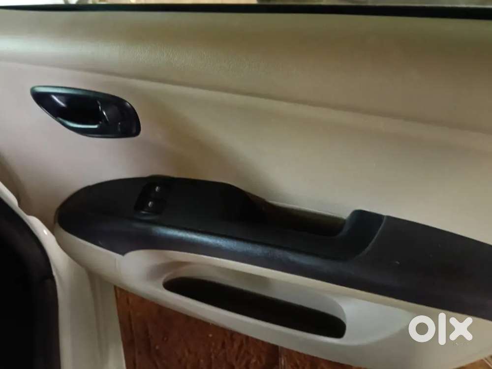 Hyundai I10-era/2014 - Excellent Condition