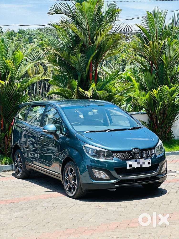 Mahindra Marazzo M8, 2018, Diesel