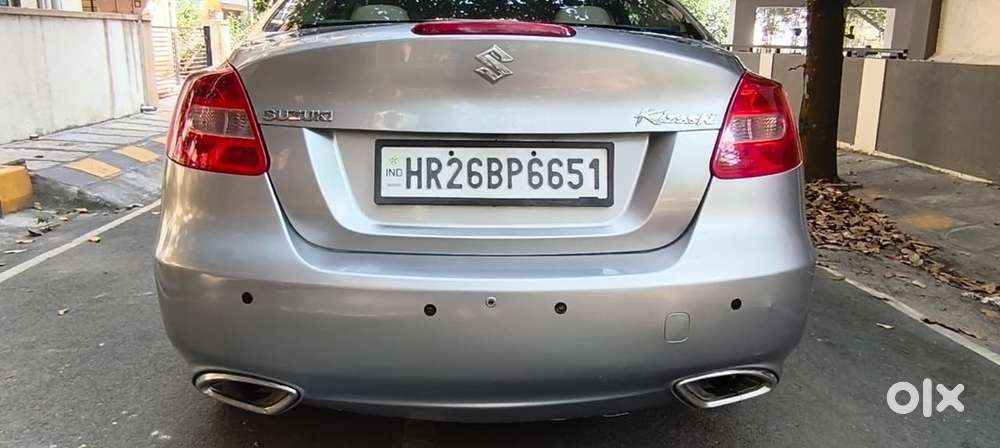 That Vehicle As 2012 Model Comes With 2.4 Liter In Petrol With Aotomet