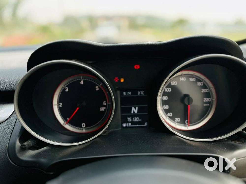 Maruti Suzuki Swift Dzire Amt Zdi, 2019, Diesel